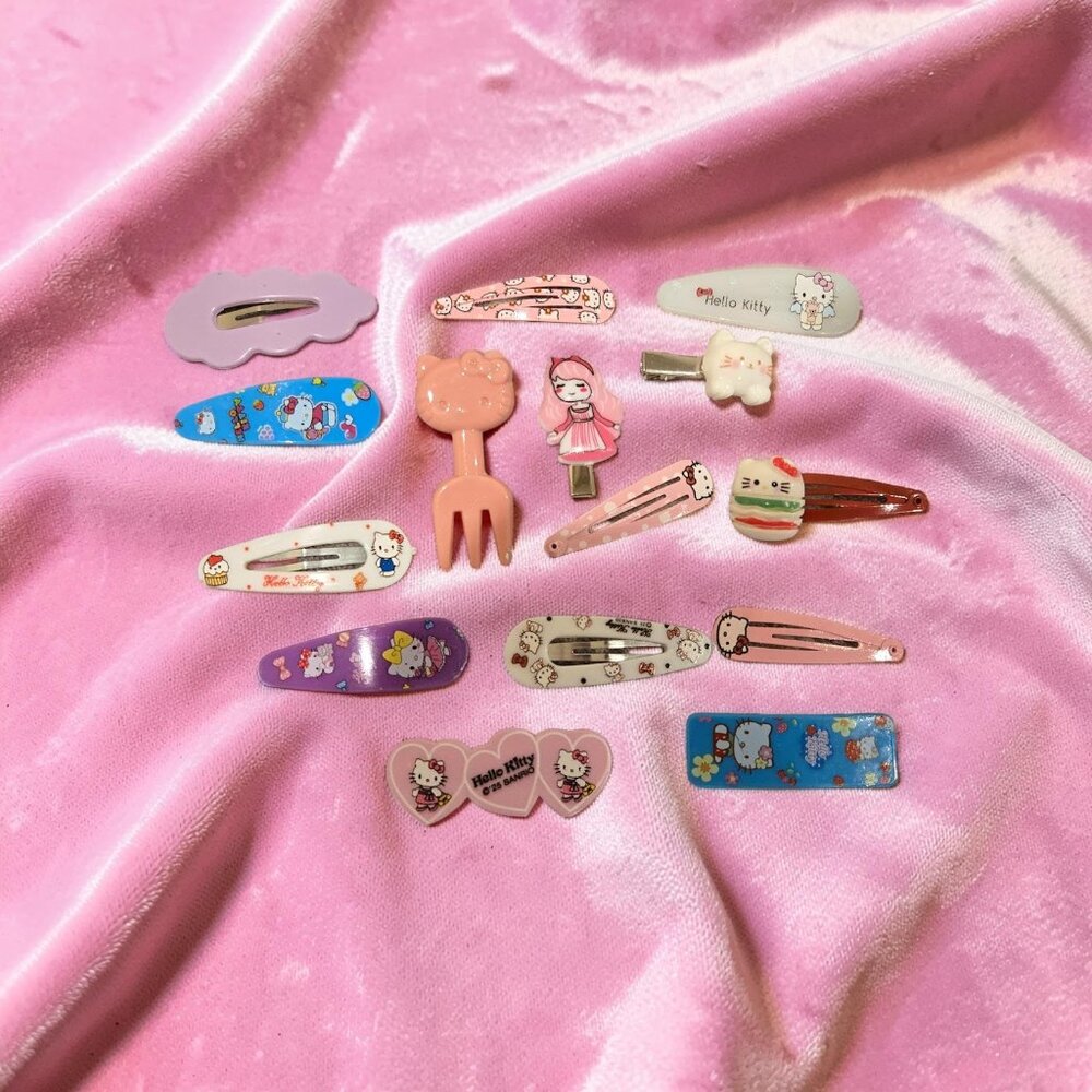 Hello Kitty Hair barrettes and hair clips~ New!